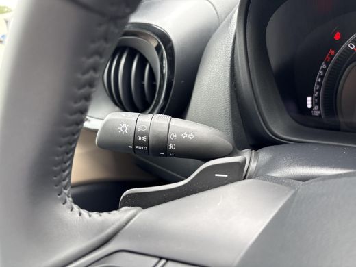 Toyota Aygo 1.0 VVT-i S-CVT Envy **KEYLESS/ STOELVERWARMING/ PARKEERSENSOREN** ActivLease financial lease