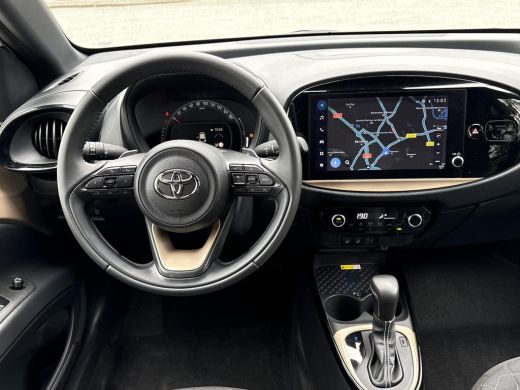 Toyota Aygo 1.0 VVT-i S-CVT Envy **KEYLESS/ STOELVERWARMING/ PARKEERSENSOREN** ActivLease financial lease