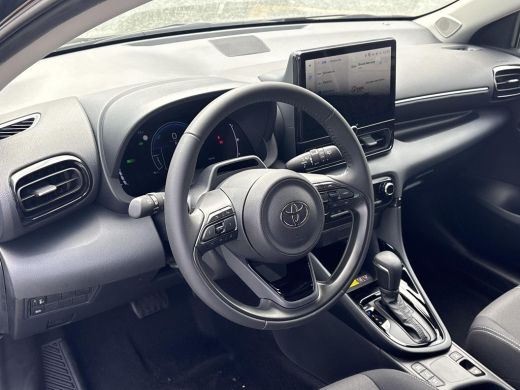 Toyota Yaris 1.5 Hybrid 115 Dynamic **NIEUWE AUTO/ NIEUW MODELJAAR/ DIRECT LEVERBAAR** ActivLease financial lease