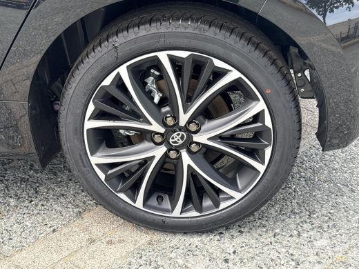 Toyota Yaris 1.5 Hybrid 115 Dynamic **NIEUWE AUTO/ NIEUW MODELJAAR/ DIRECT LEVERBAAR** ActivLease financial lease