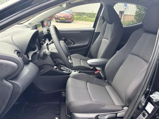 Toyota Yaris 1.5 Hybrid 115 Dynamic **NIEUWE AUTO/ NIEUW MODELJAAR/ DIRECT LEVERBAAR** ActivLease financial lease
