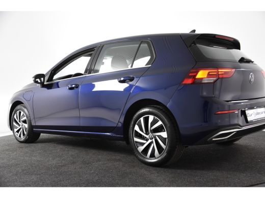 Volkswagen Golf VIII 1.4 eHybrid *1ste eigenaar*Massage*Leer* ActivLease financial lease