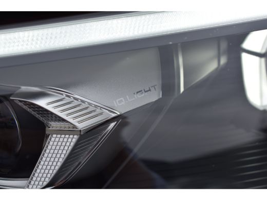Volkswagen Tiguan 1.5 TSI eHybrid PHEV 272PK R-Line | Schuif-kanteldak | Elektrische achterklep | Harman Kardon | 3... ActivLease financial lease