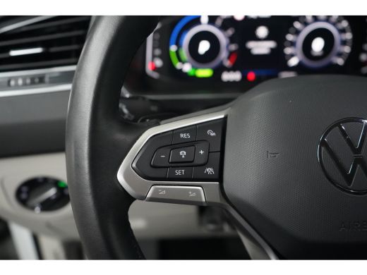 Volkswagen Tiguan Elegance eHybrid | ACC | Achteruitrijcamera | Elektrische achterklep | Stoelverwarming | Elektris... ActivLease financial lease