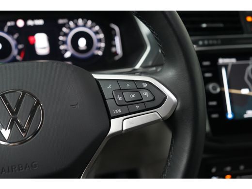 Volkswagen Tiguan Elegance eHybrid | ACC | Achteruitrijcamera | Elektrische achterklep | Stoelverwarming | Elektris... ActivLease financial lease