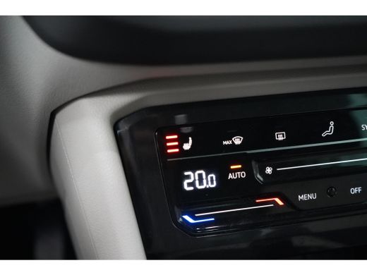 Volkswagen Tiguan Elegance eHybrid | ACC | Achteruitrijcamera | Elektrische achterklep | Stoelverwarming | Elektris... ActivLease financial lease