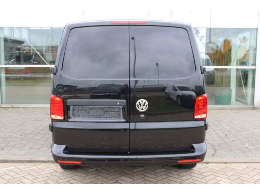 Volkswagen Transporter L2 Highline 2.0TDI 150PK DSG Automaat Airco | Camera | LM Velgen | Navi | Cruise control | Full L... ActivLease financial lease