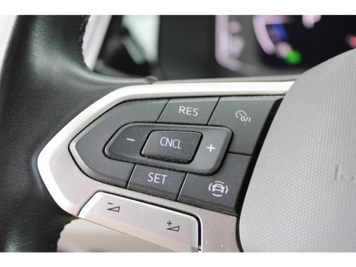 Volkswagen Transporter L2 Highline 2.0TDI 150PK DSG Automaat Airco | Camera | LM Velgen | Navi | Cruise control | Full L... ActivLease financial lease