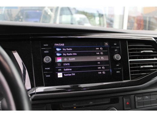 Volkswagen Transporter L2 Highline 2.0TDI 150PK DSG Automaat Airco | Camera | LM Velgen | Navi | Cruise control | Full L... ActivLease financial lease
