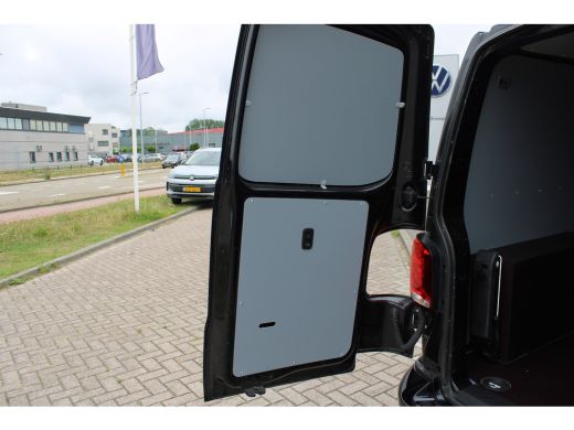 Volkswagen Transporter L2 Highline 2.0TDI 150PK DSG Automaat Airco | Camera | LM Velgen | Navi | Cruise control | Full L... ActivLease financial lease