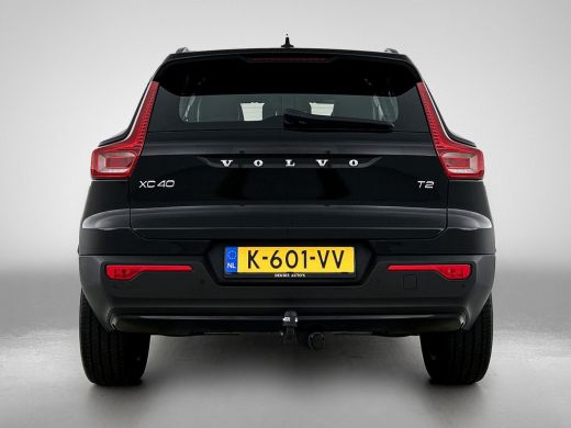 Volvo  XC40 1.5 T2 130PK R-Design / Trekhaak / 1/2 Leder / Airco-ecc./ Navigatie / Stoelverwarming / Pdc. / A... ActivLease financial lease