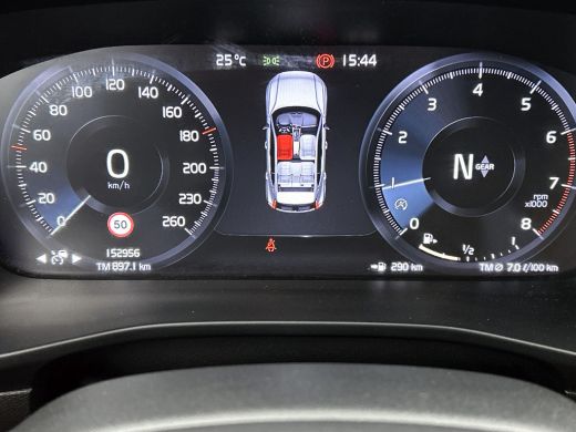Volvo  XC40 1.5 T2 130PK R-Design / Trekhaak / 1/2 Leder / Airco-ecc./ Navigatie / Stoelverwarming / Pdc. / A... ActivLease financial lease
