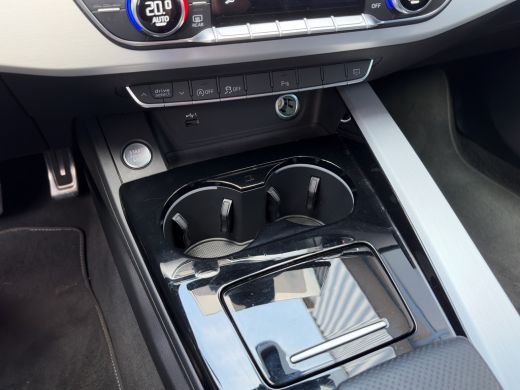 Audi A4 Avant 35 TFSI S-Line Competition | Stoelverwarming | Cruise Control | 18 inch | Apple Carplay | C... ActivLease financial lease