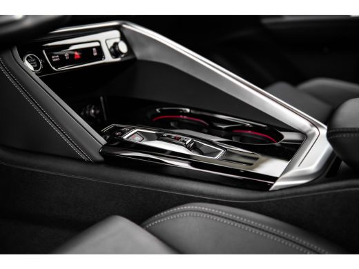 Audi Q5 2.0 TFSI e-hybrid quattro S edition Competition | Trekhaak | Achteruitrijcamera | Stoelverwarming... ActivLease financial lease