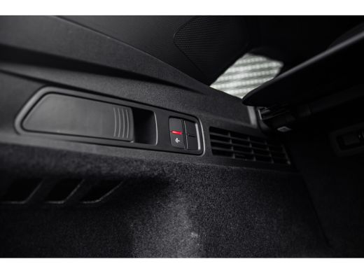 Audi Q5 2.0 TFSI e-hybrid quattro S edition Competition | Trekhaak | Achteruitrijcamera | Stoelverwarming... ActivLease financial lease