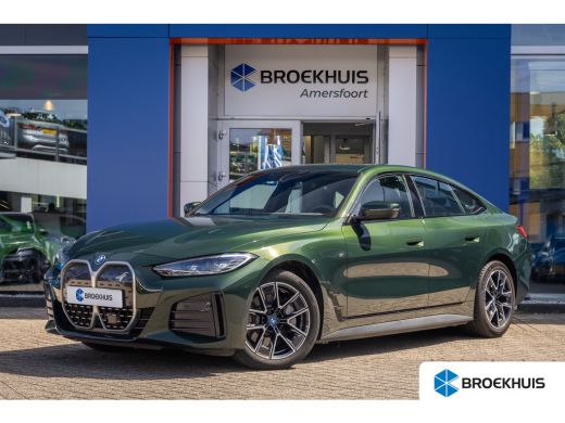 BMW i4 eDrive35 High Executive 70 kWh | M-sport | Cruise adaptief | Camera | Elektrisch bedienbare achte... ActivLease financial lease