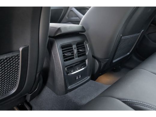 BMW i4 eDrive35 High Executive 70 kWh | M-sport | Cruise adaptief | Camera | Elektrisch bedienbare achte... ActivLease financial lease