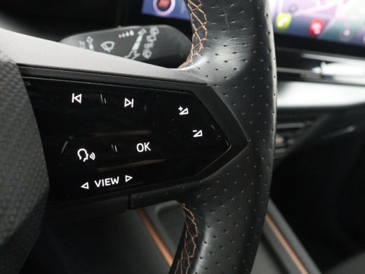 CUPRA Born Business 62 kWh | SOH 91.0% | Panoramadak | Adaptive cruise | Camera | Park assist | Stuur/stoel ... ActivLease financial lease