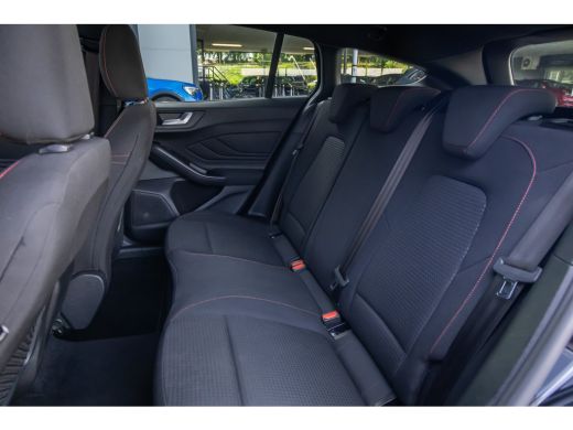Ford Focus 1.0 EcoBoost Hybrid ST Line | 155pk | Trekhaak | Adaptive Cruise | Apple Carplay/Android Auto | B... ActivLease financial lease