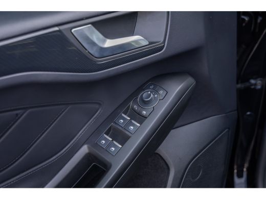 Ford Focus 1.0 EcoBoost Hybrid ST Line | 155pk | Trekhaak | Adaptive Cruise | Apple Carplay/Android Auto | B... ActivLease financial lease