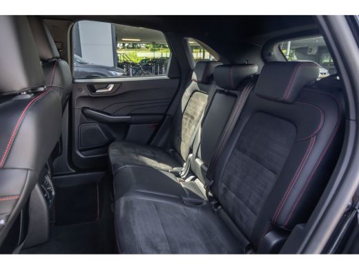 Ford Kuga 2.5 PHEV ST-Line X | B&O | Trekhaak | 18'' | Winterpack | Apple Carplay/Android Auto | Adaptive C... ActivLease financial lease