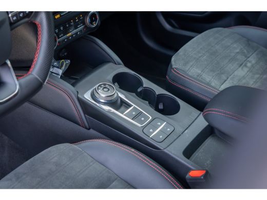 Ford Kuga 2.5 PHEV ST-Line X | B&O | Trekhaak | 18'' | Winterpack | Apple Carplay/Android Auto | Adaptive C... ActivLease financial lease