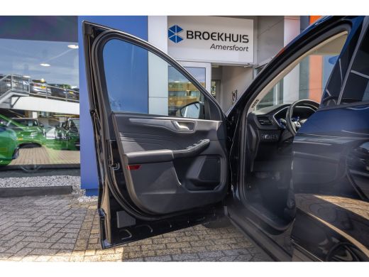 Ford Kuga 2.5 PHEV Titanium | Trekhaak | Keyless entry/Start | Achteruitrijcamera | Stoel/Stuurwiel Verwarm... ActivLease financial lease