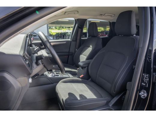Ford Kuga 2.5 PHEV Titanium | Trekhaak | Keyless entry/Start | Achteruitrijcamera | Stoel/Stuurwiel Verwarm... ActivLease financial lease