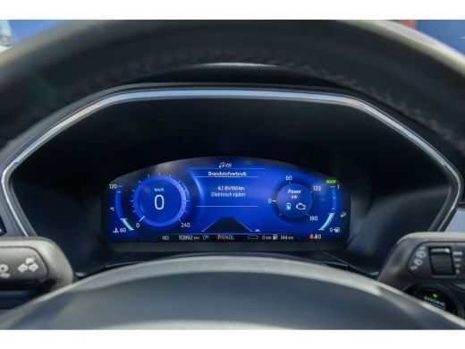 Ford Kuga 2.5 PHEV Titanium | Trekhaak | Keyless entry/Start | Achteruitrijcamera | Stoel/Stuurwiel Verwarm... ActivLease financial lease