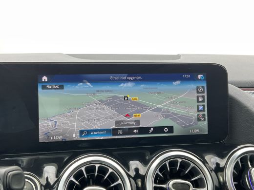 Mercedes-Benz GLA 200 D Solution AMG Memory Pano.dak Stoelverw. Business Orig.NL Dealer-Onderhouden! ActivLease financial lease