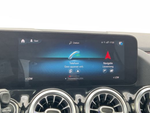 Mercedes-Benz GLA 200 D Solution AMG Memory Pano.dak Stoelverw. Business Orig.NL Dealer-Onderhouden! ActivLease financial lease