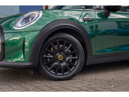 Mini Electric Business Edition 33 kWh | Apple Carplay/Android Auto | Keyless start | Stof/kunstlederen bekledin... ActivLease financial lease