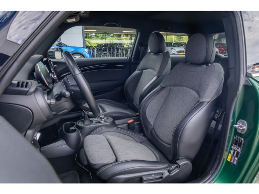 Mini Electric Business Edition 33 kWh | Apple Carplay/Android Auto | Keyless start | Stof/kunstlederen bekledin... ActivLease financial lease