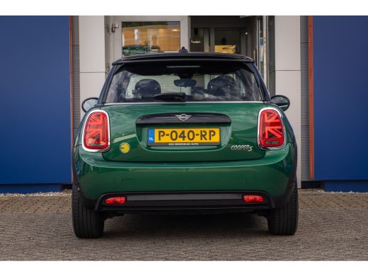 Mini Electric Business Edition 33 kWh | Apple Carplay/Android Auto | Keyless start | Stof/kunstlederen bekledin... ActivLease financial lease