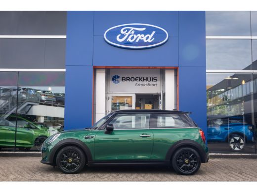 Mini Electric Business Edition 33 kWh | Apple Carplay/Android Auto | Keyless start | Stof/kunstlederen bekledin... ActivLease financial lease