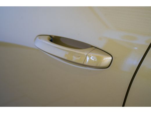 Opel Astra 1.6 Turbo Plug In Hybrid Ultimate | Schuif-Kanteldak | Suede Bekleding | Camera | Navigatie | Hea... ActivLease financial lease
