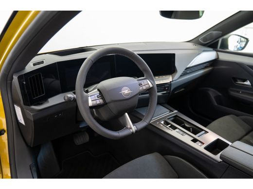 Opel Astra 1.6 Turbo Plug In Hybrid Ultimate | Schuif-Kanteldak | Suede Bekleding | Camera | Navigatie | Hea... ActivLease financial lease