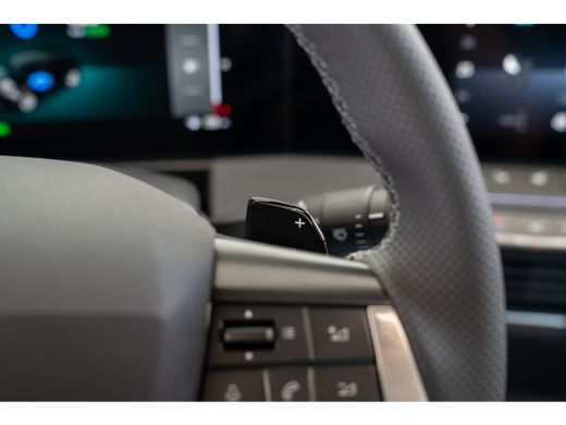 Opel Astra 1.6 Turbo Plug In Hybrid Ultimate | Schuif-Kanteldak | Suede Bekleding | Camera | Navigatie | Hea... ActivLease financial lease