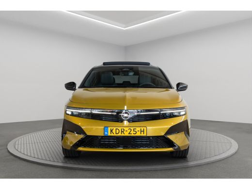 Opel Astra 1.6 Turbo Plug In Hybrid Ultimate | Schuif-Kanteldak | Suede Bekleding | Camera | Navigatie | Hea... ActivLease financial lease