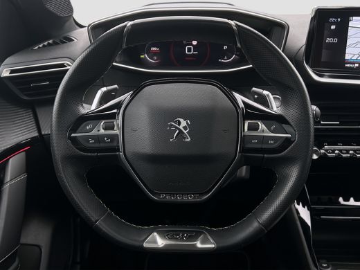 Peugeot 208 1.2 PureTech GT Line 130pk! | Pano | Cruise Control | Stoelverwarming | CarPlay | Leder | ActivLease financial lease