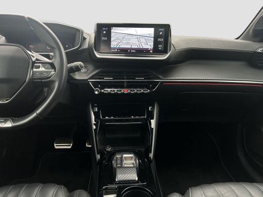 Peugeot 208 1.2 PureTech GT Line 130pk! | Pano | Cruise Control | Stoelverwarming | CarPlay | Leder | ActivLease financial lease
