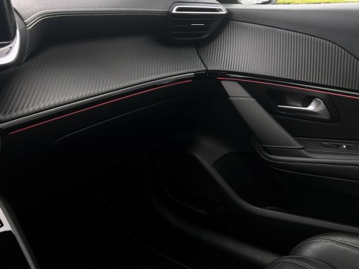 Peugeot 208 1.2 PureTech GT Line 130pk! | Pano | Cruise Control | Stoelverwarming | CarPlay | Leder | ActivLease financial lease