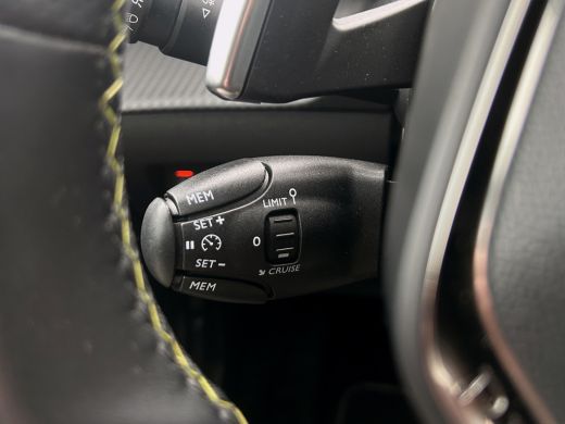 Peugeot 208 1.2 PureTech GT Line 130pk! | Pano | Cruise Control | Stoelverwarming | CarPlay | Leder | ActivLease financial lease