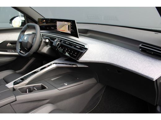 Peugeot 3008 1.6 plug-in Hybrid 195 GT Exclusive | Panorama/schuifdak | Lederen bekleding | Massage | Stoelver... ActivLease financial lease