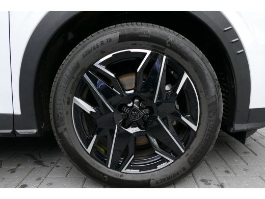 Peugeot 5008 1.2 HYBRID 145PK 7-ZITS GT AUTOMAAT / CAMERA / KEYLESS / FULL-LED / STOELVERWARMING / ELEKTR. ACH... ActivLease financial lease