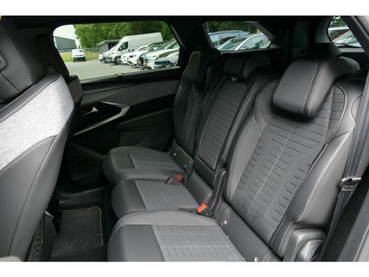 Peugeot 5008 1.2 HYBRID 145PK 7-ZITS GT AUTOMAAT / CAMERA / KEYLESS / FULL-LED / STOELVERWARMING / ELEKTR. ACH... ActivLease financial lease