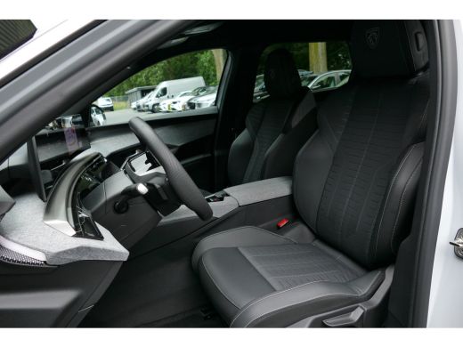 Peugeot 5008 1.2 HYBRID 145PK 7-ZITS GT AUTOMAAT / CAMERA / KEYLESS / FULL-LED / STOELVERWARMING / ELEKTR. ACH... ActivLease financial lease