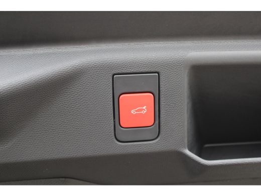 Peugeot 5008 1.6 Plug-in Hybrid 195 GT Exclusive | Panorama/schuifdak | Lederen bekleding | Massage | Stoelver... ActivLease financial lease