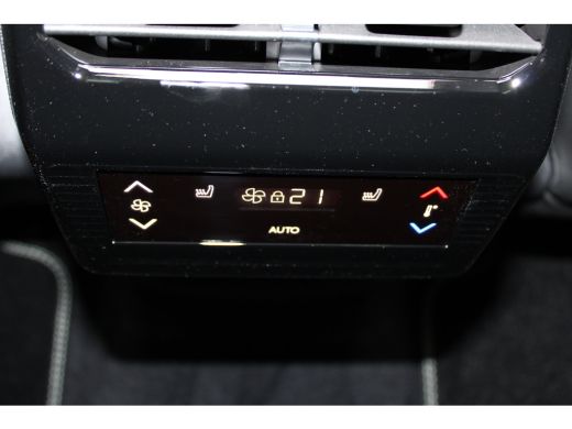 Peugeot 5008 1.6 Plug-in Hybrid 195 GT Exclusive | Panorama/schuifdak | Lederen bekleding | Massage | Stoelver... ActivLease financial lease