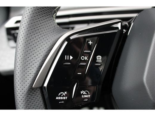 Peugeot 5008 1.6 Plug-in Hybrid 195 GT Exclusive | Panorama/schuifdak | Lederen bekleding | Massage | Stoelver... ActivLease financial lease